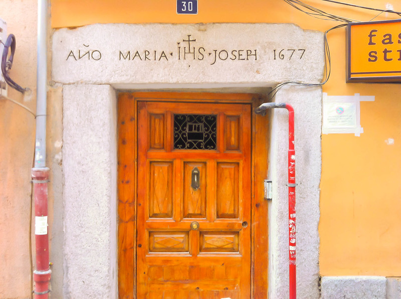 What is a Door Lintel?